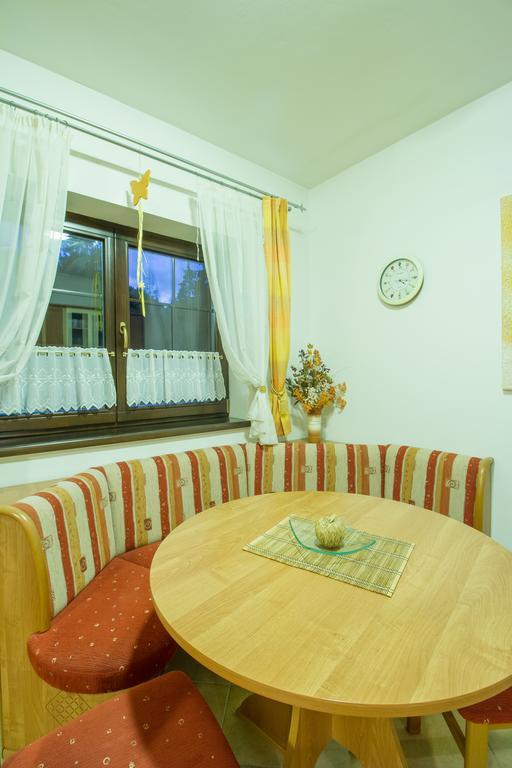 Vila Helena - Apartment Helena 2 รูชอมแบรอค ห้อง รูปภาพ