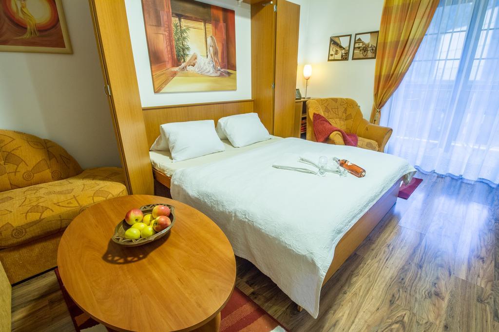 Vila Helena - Apartment Helena 2 รูชอมแบรอค ห้อง รูปภาพ